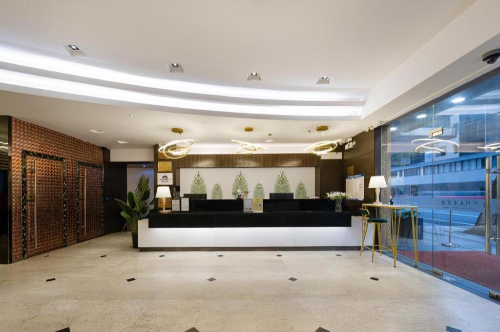גואנגג'ואו Wings Hotel מראה חיצוני תמונה