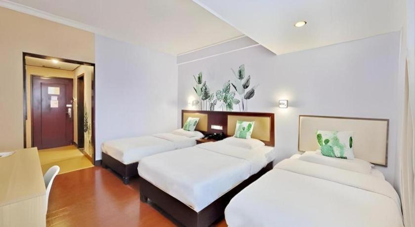 גואנגג'ואו Wings Hotel מראה חיצוני תמונה